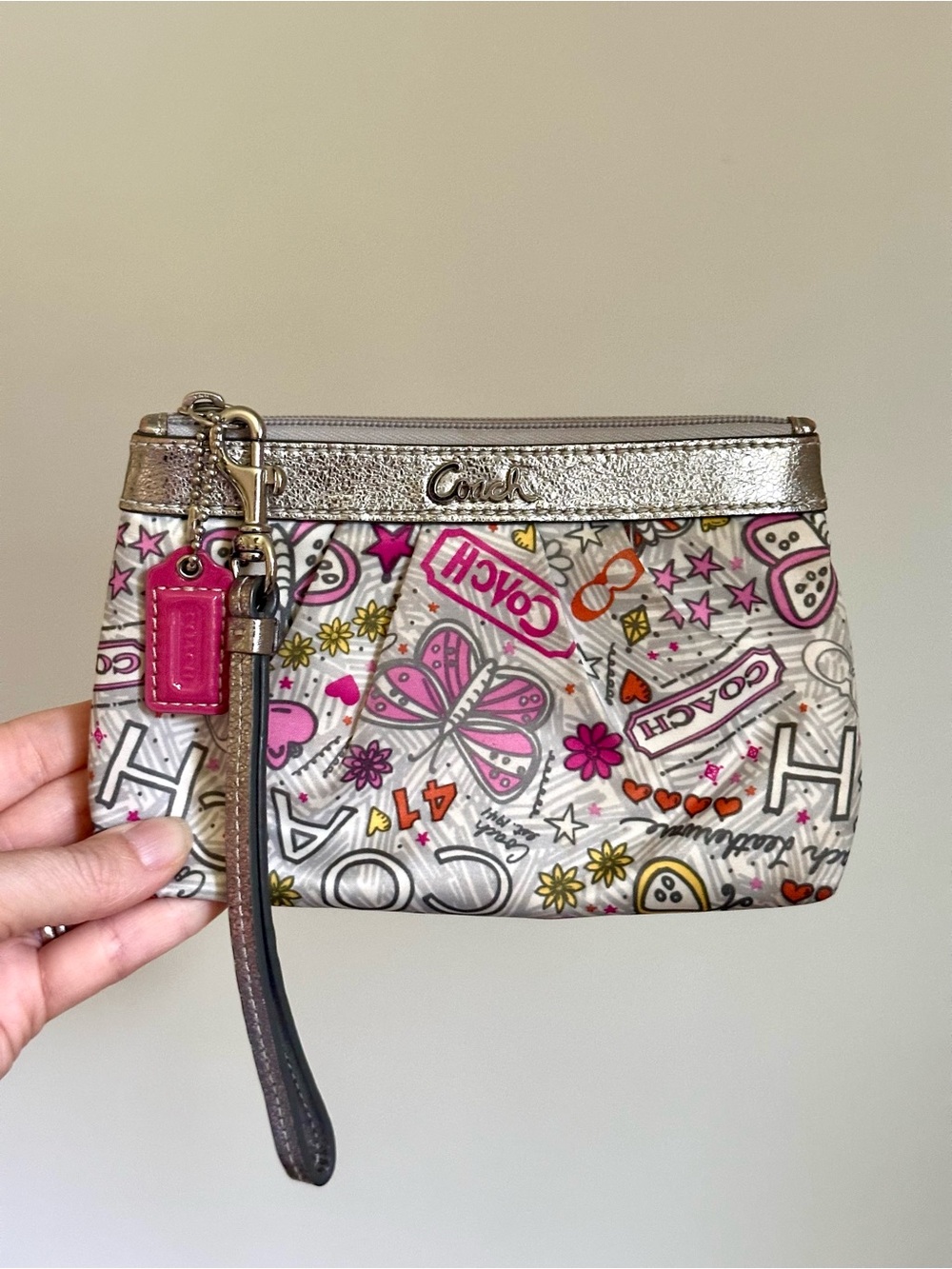 Coach Poppy Bandana Butterfly Graffiti Wristlet Silver Pink Y2K